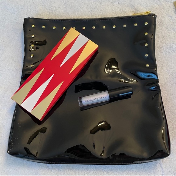 Estée Lauder Travel Case - Picture 2 of 10